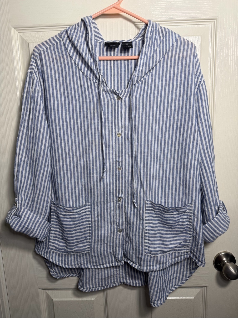 Women’s Tahari Blue & White Striped Linen Shirt, size Large
